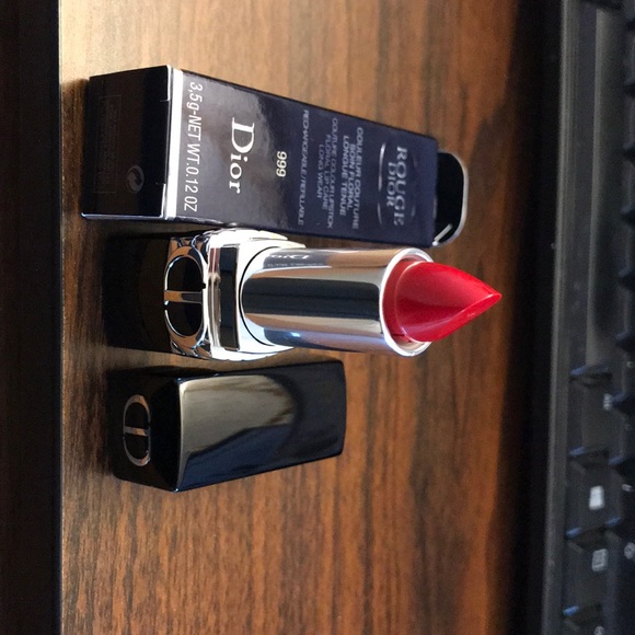 Rouge Dior Lipstick 999 red - Picture 3 of 3